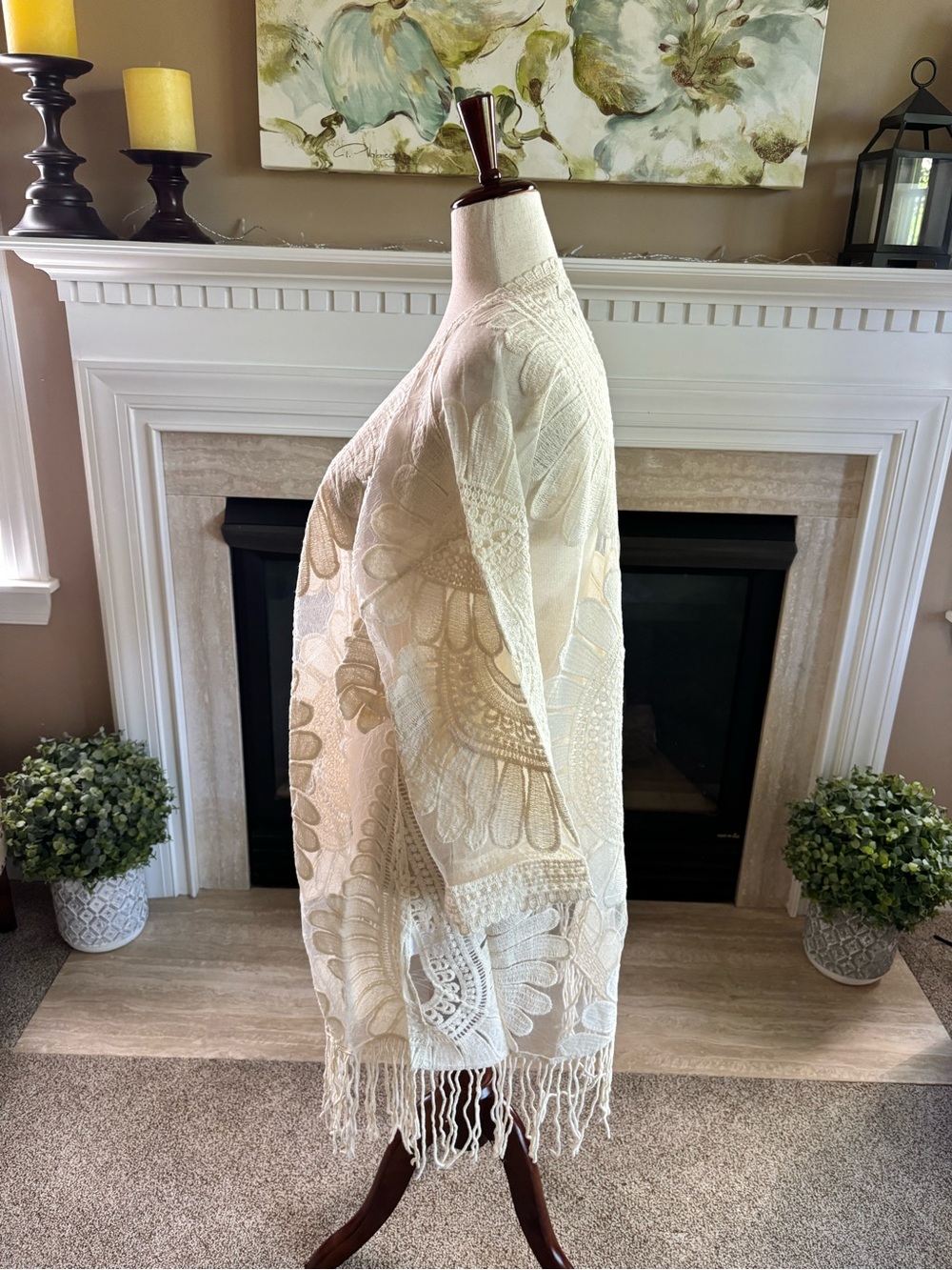 *NEW* Stunning Chico’s Lace Kimono Fringe Detail 3/4 Sleeve - Size L/XL - Picture 3 of 6